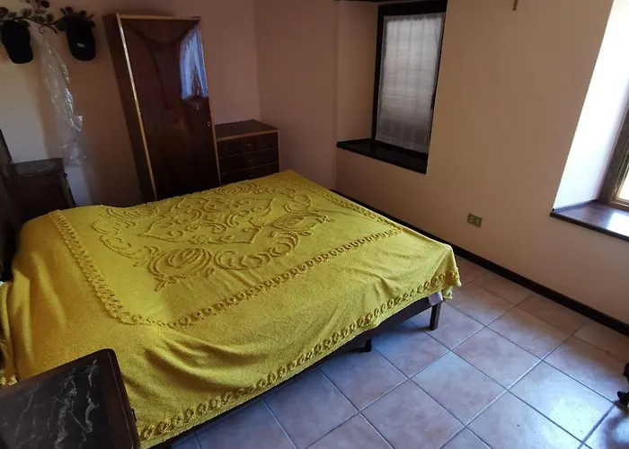 Casa Della Lupa Maiolo (Piacenza)